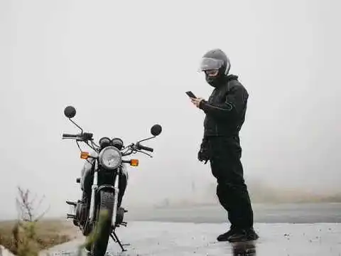 Motormentés Gárdonyban - Lerobbant Motorkerékpár Mentése